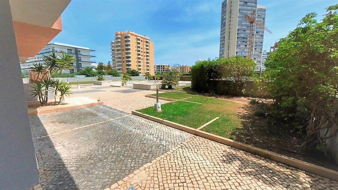 Apartamentos Turisticos Rocha Tower 3 Portimao Exterior photo